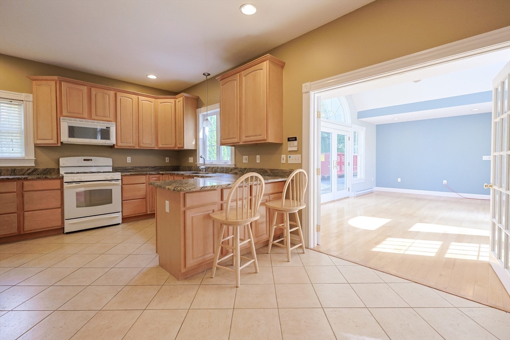 9 Hillside Avenue Milford, MA 01757 - Photo 7 of 39