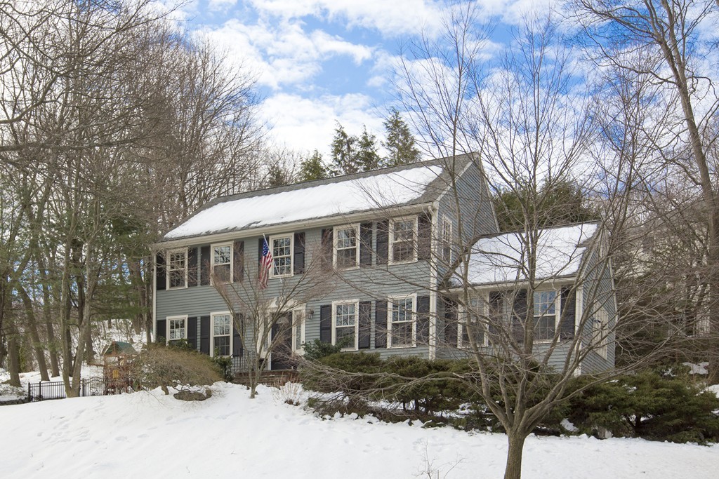 50 Robinhood Road Winchester, MA 01890 - Photo 1 of 24 Gallery Image 1