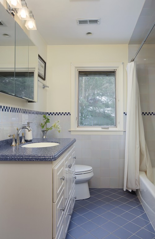 50 Robinhood Road Winchester, MA 01890 - Photo 15 of 24 Gallery Image 15
