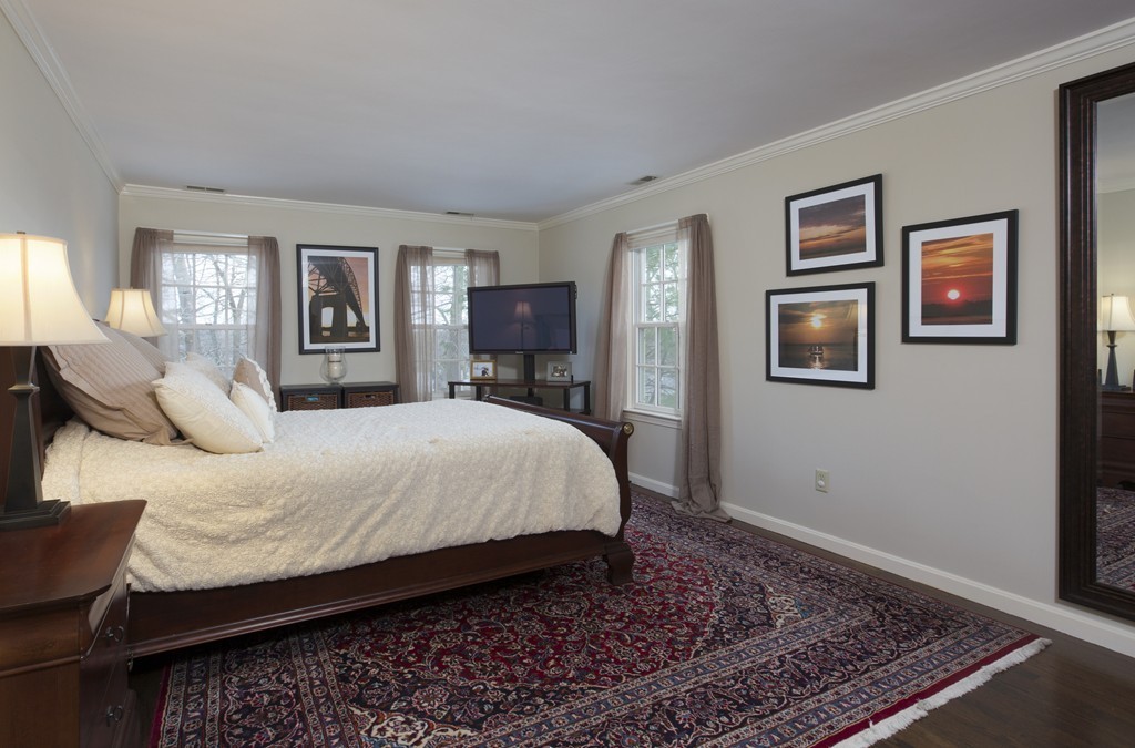 50 Robinhood Road Winchester, MA 01890 - Photo 10 of 24 Gallery Image 10
