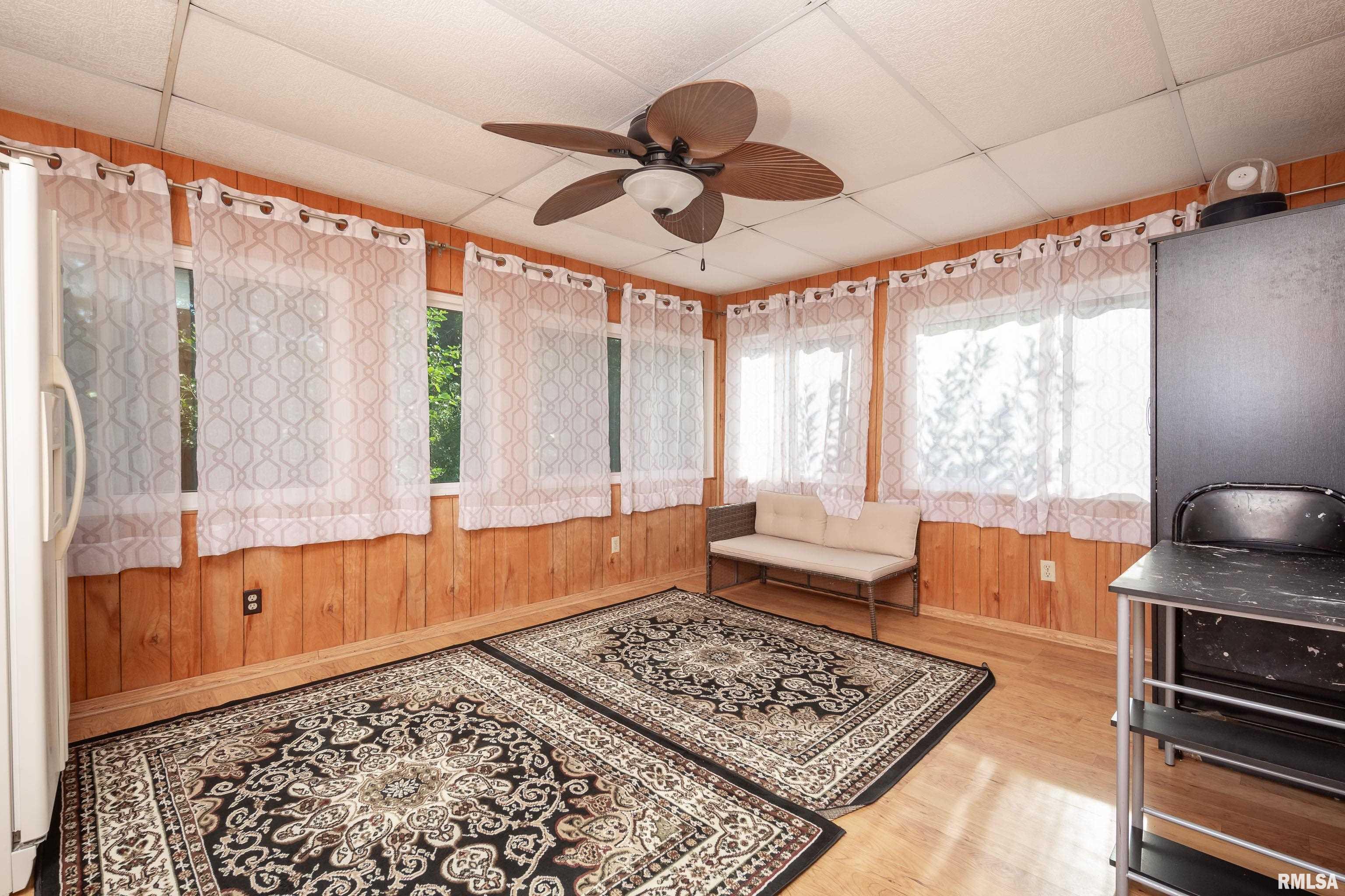 4304 36th Avenue Moline, IL 61265 - Photo 25 of 35