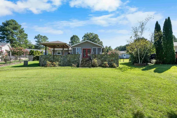 $660,000 | 423 Coggins Shore, Inman, SC 29349