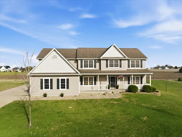 $405,000 | 1101 North Pine Street, El Paso, IL 61738