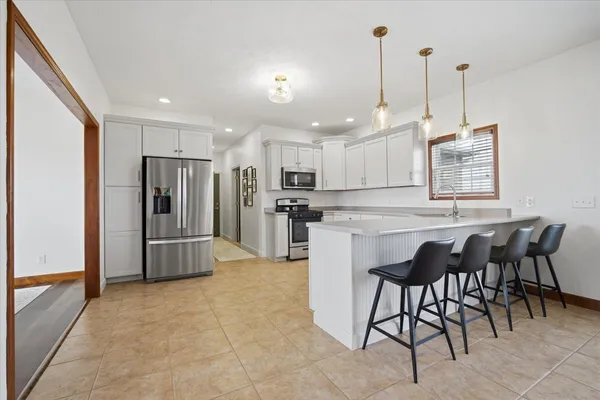 $405,000 | 1101 North Pine Street, El Paso, IL 61738