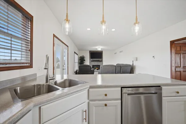 $405,000 | 1101 North Pine Street, El Paso, IL 61738