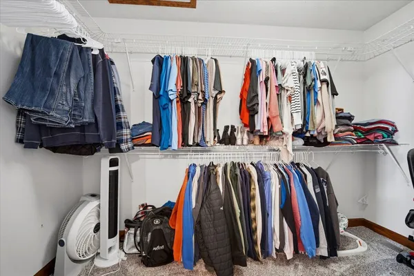 $405,000 | 1101 North Pine Street, El Paso, IL 61738