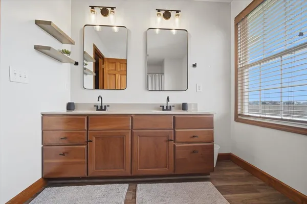 $405,000 | 1101 North Pine Street, El Paso, IL 61738