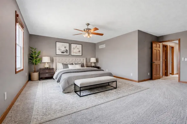 $405,000 | 1101 North Pine Street, El Paso, IL 61738