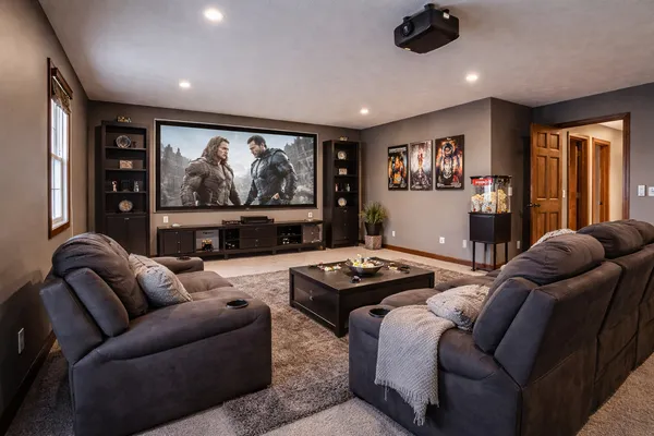 $405,000 | 1101 North Pine Street, El Paso, IL 61738