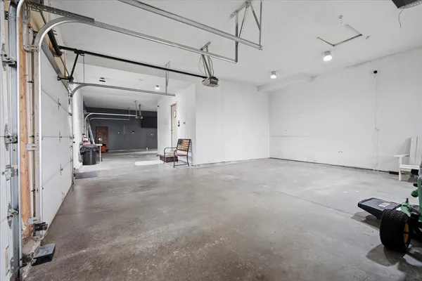 $405,000 | 1101 North Pine Street, El Paso, IL 61738