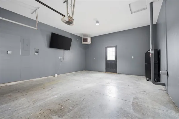 $405,000 | 1101 North Pine Street, El Paso, IL 61738