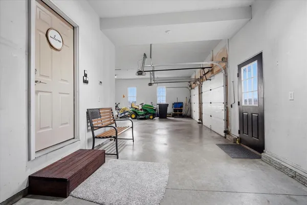 $405,000 | 1101 North Pine Street, El Paso, IL 61738