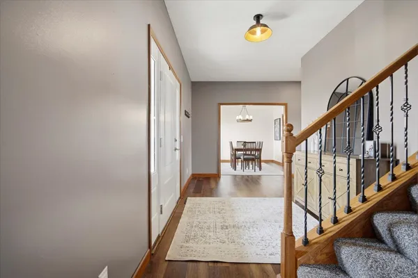 $405,000 | 1101 North Pine Street, El Paso, IL 61738