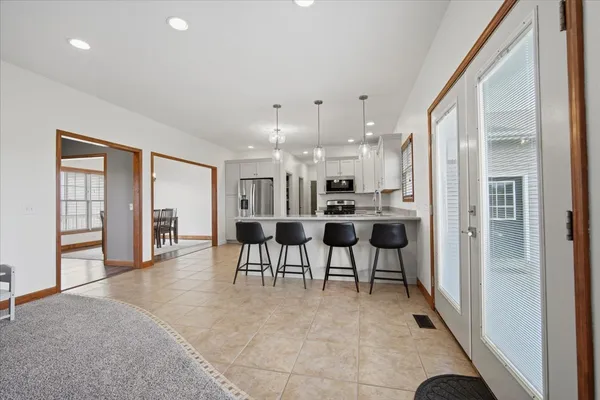 $405,000 | 1101 North Pine Street, El Paso, IL 61738