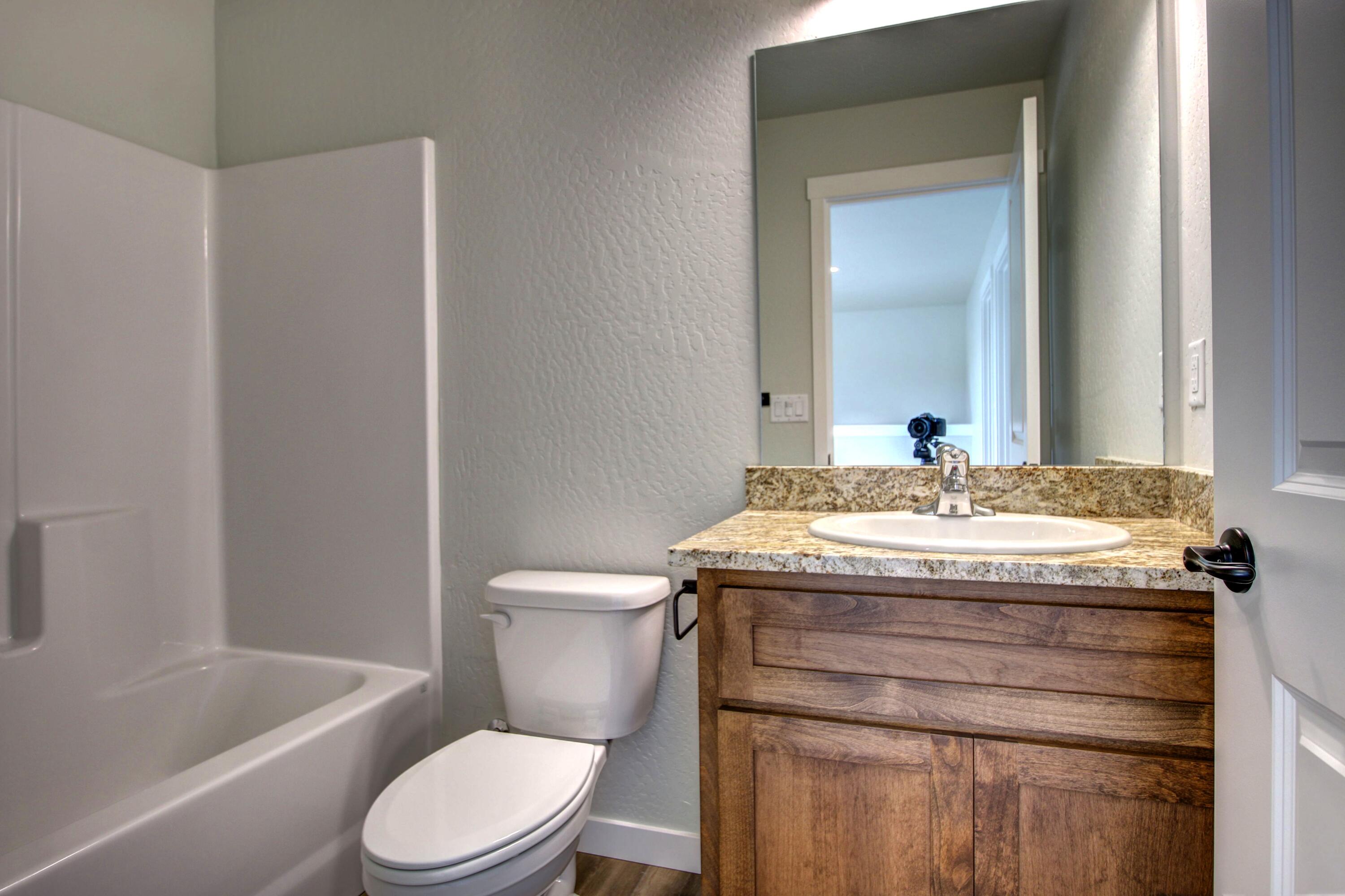 4758 Gebhard Road Central Point, OR 97502 - Photo 27 of 30 27