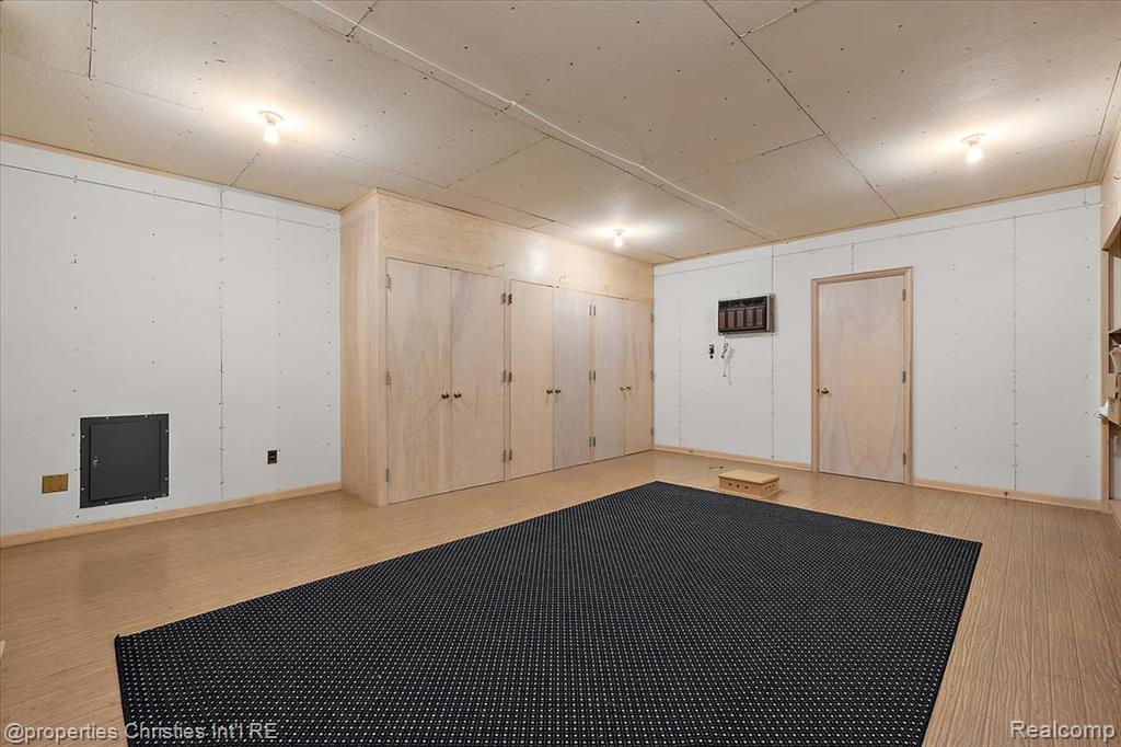 237 Lake Shore Road Grosse Pointe Farms, MI 48236 - Photo 79 of 98 Gallery Image 79