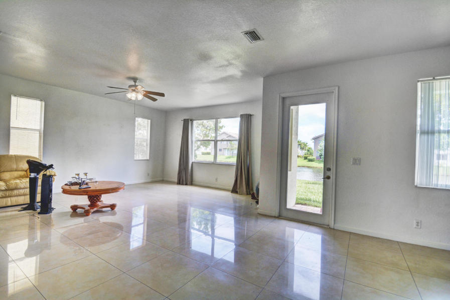 1006 Center Stone Lane Riviera Beach, FL 33404 - Photo 11 of 28 11