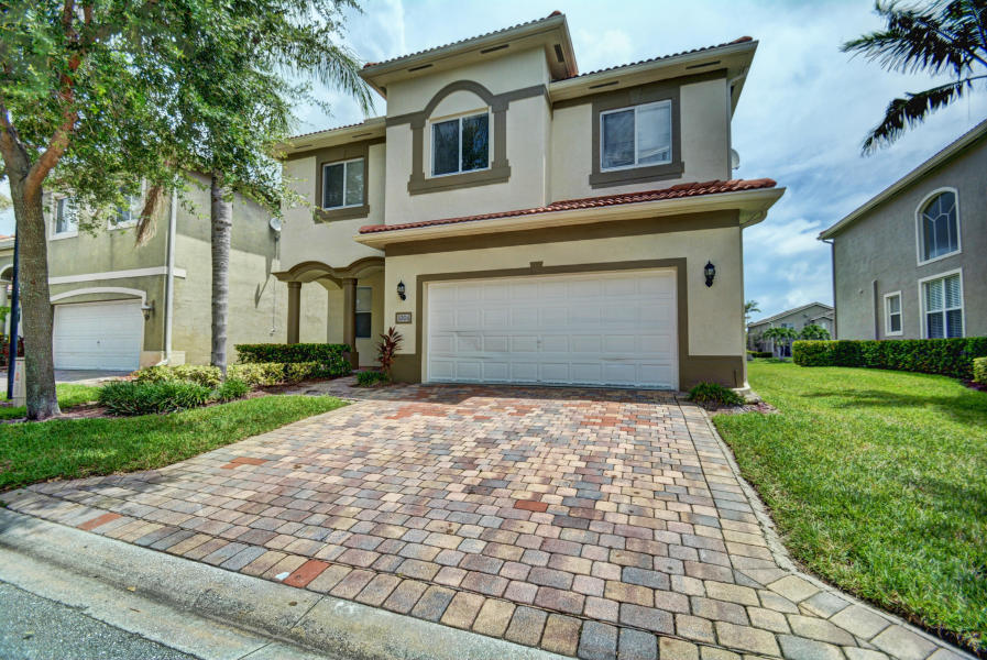1006 Center Stone Lane Riviera Beach, FL 33404 - Photo 2 of 28 2