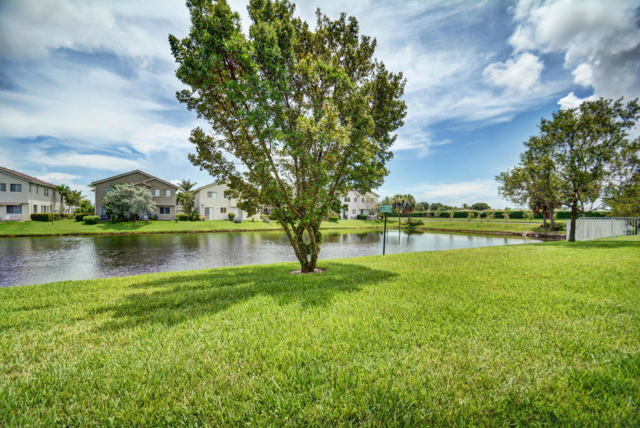 1006 Center Stone Lane Riviera Beach, FL 33404 - Photo 26 of 28 26