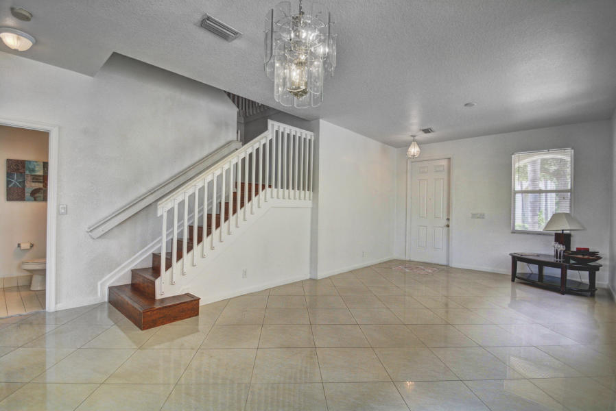 1006 Center Stone Lane Riviera Beach, FL 33404 - Photo 5 of 28 5