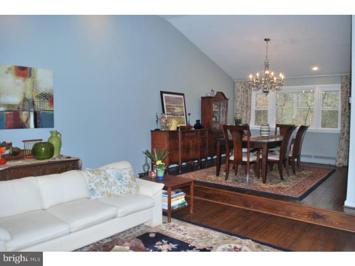1042 Old Ford Road Abington, PA 19006 - Photo 5 of 15 Dining Room