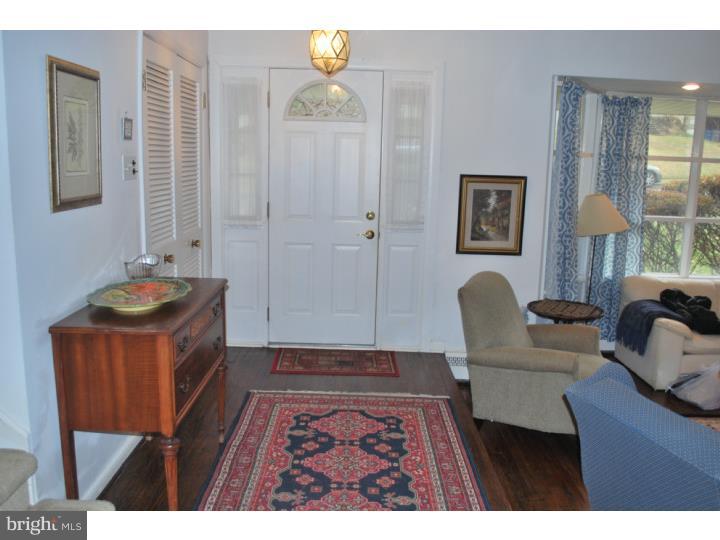 1042 Old Ford Road Abington, PA 19006 - Photo 8 of 15 Foyer