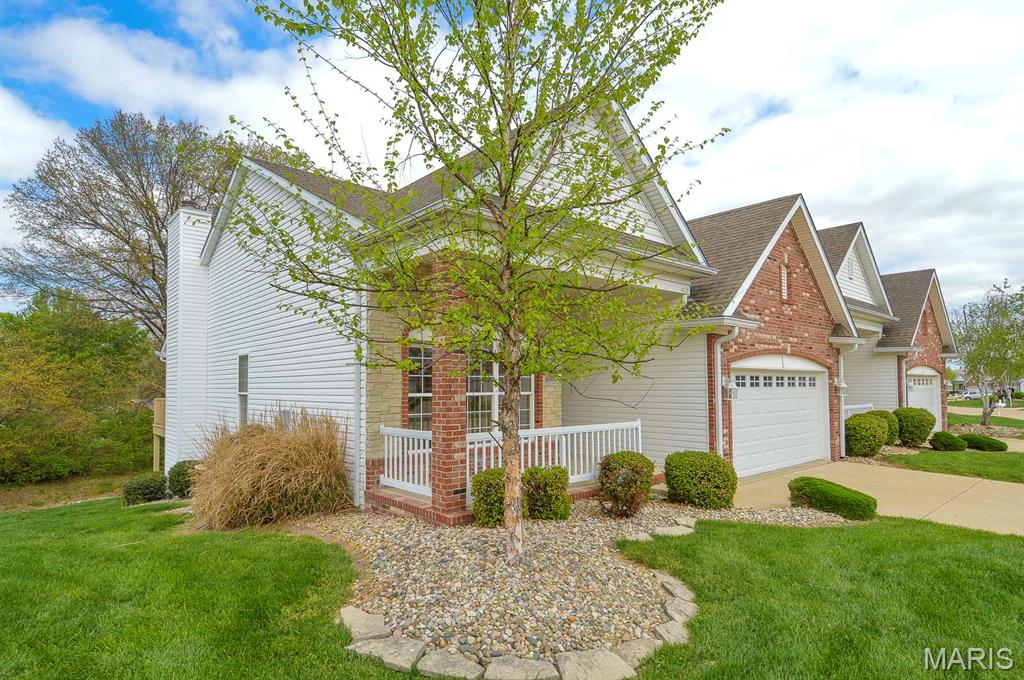 5004 Castlegate Lane Godfrey, IL 62035 - Photo 4 of 40 Gallery Image 4