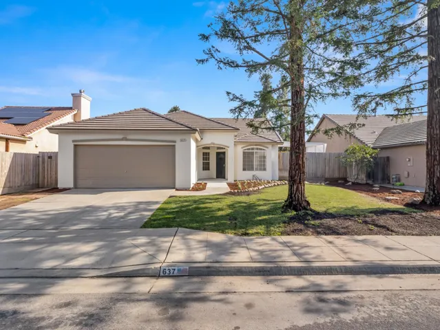 $447,000 | 637 Coventry Avenue, Clovis, CA 93611