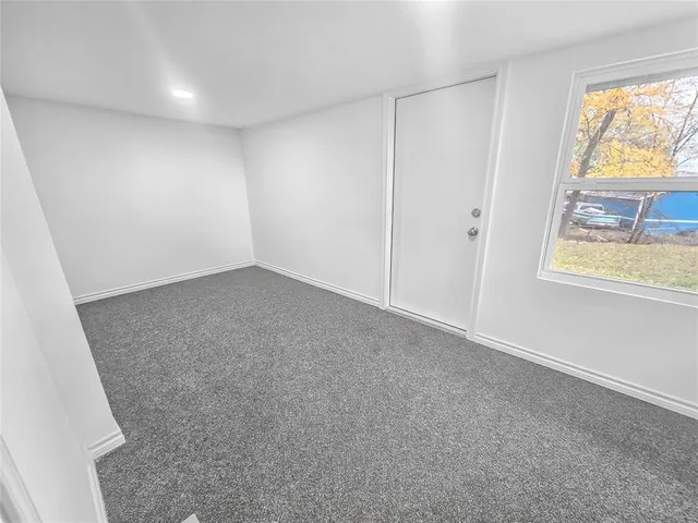 $1,300 | 106 Silveroaks Street, Gun Barrel City, TX 75156