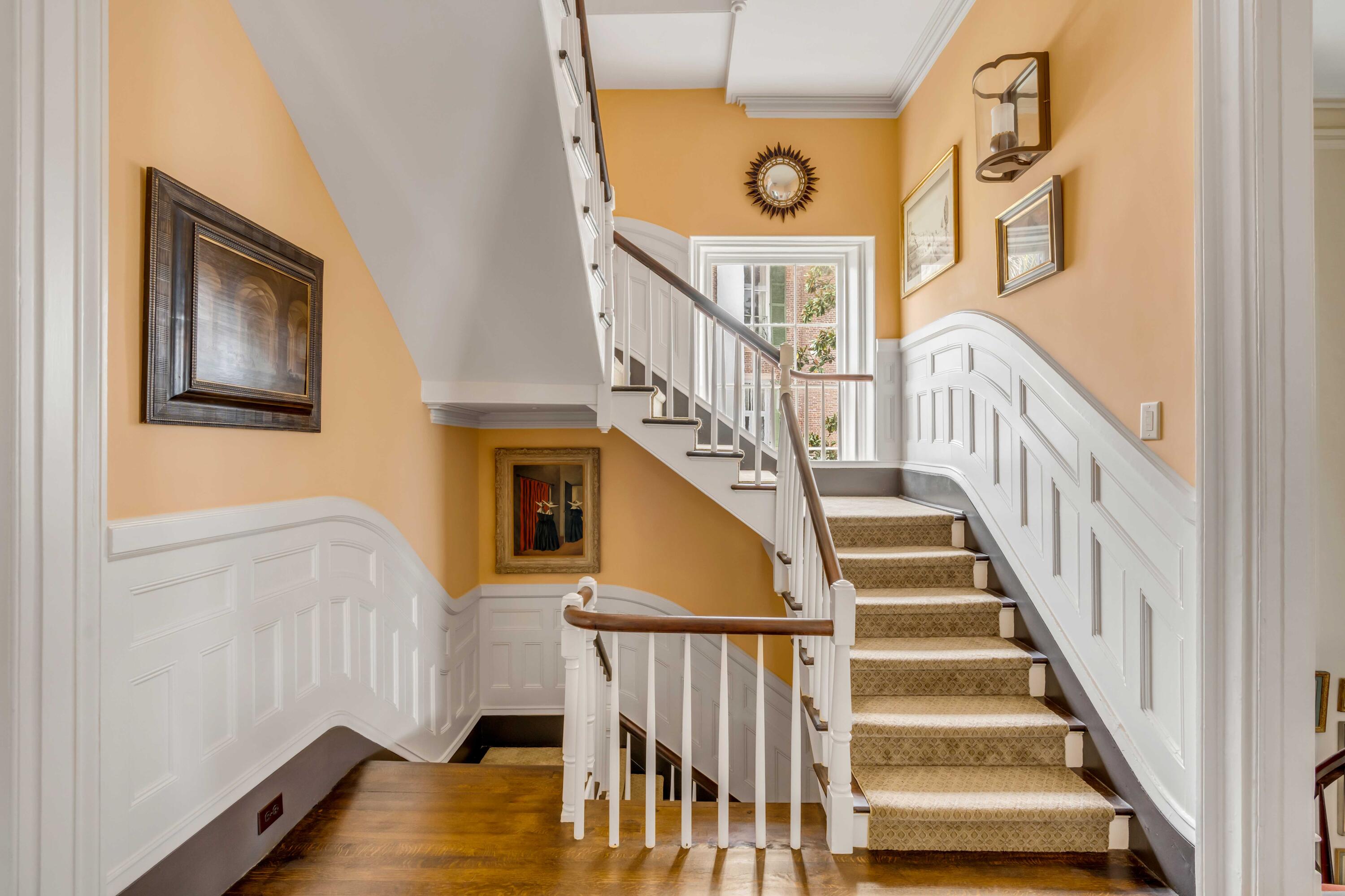 5 East Battery Charleston, SC 29401 - Photo 34 of 67 Staircase
