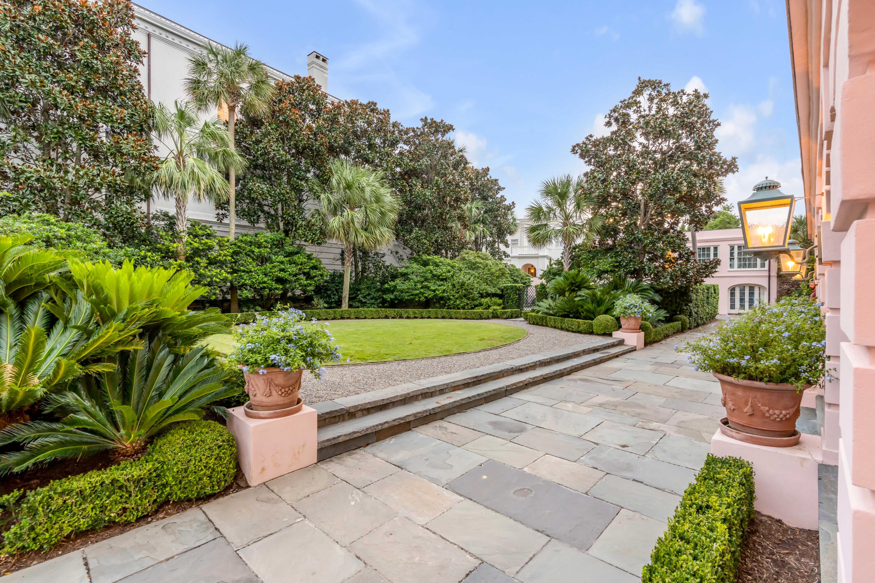 5 East Battery Charleston, SC 29401 - Photo 6 of 67 Drive Entrance
