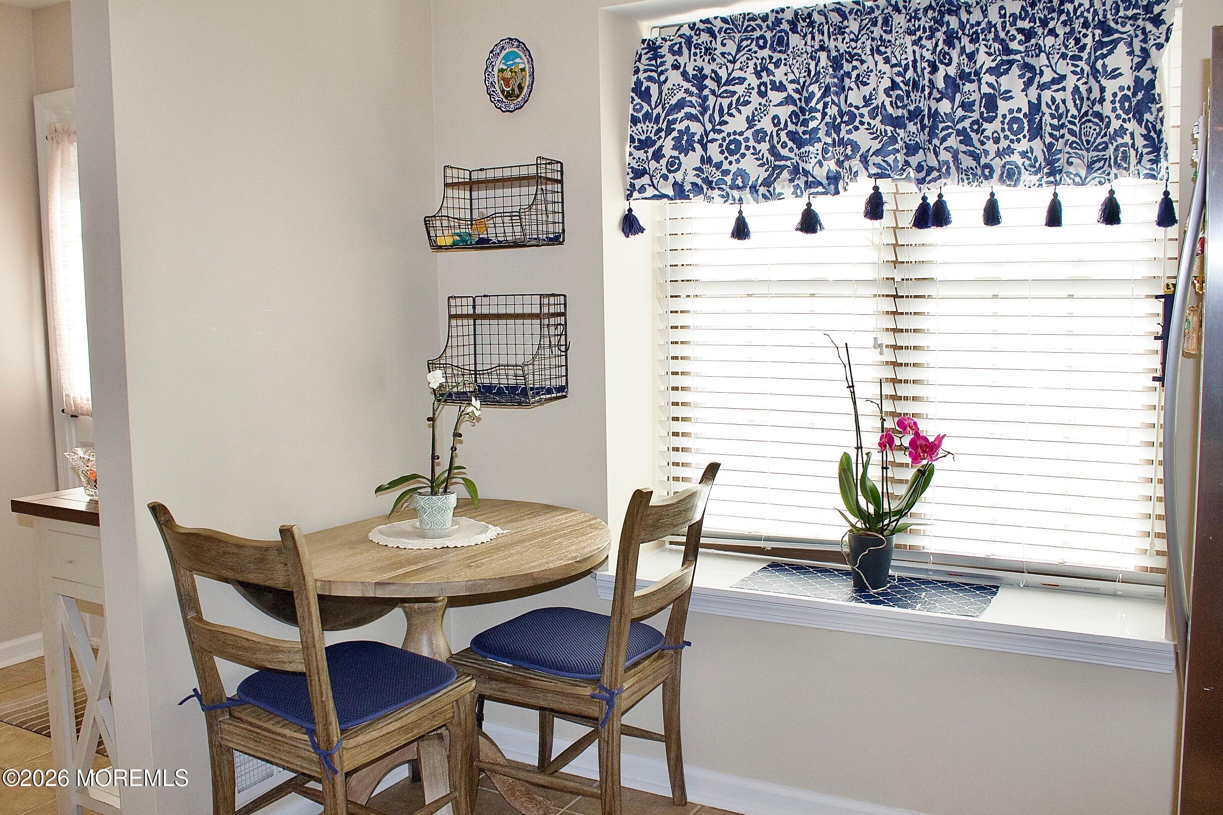 33 Balmoral Court Matawan, NJ 07747 - Photo 6 of 20 Dining area in Kitchen