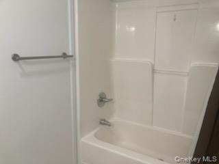 1661 Old Country Road, Unit 516 Riverhead, NY 11901 - Photo 14 of 24