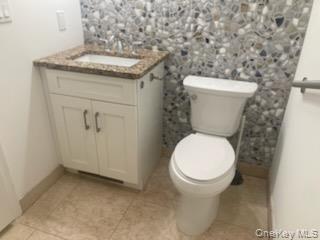 1661 Old Country Road, Unit 516 Riverhead, NY 11901 - Photo 15 of 24