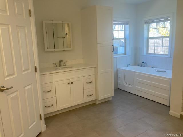 1661 Old Country Road, Unit 516 Riverhead, NY 11901 - Photo 19 of 24