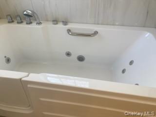 1661 Old Country Road, Unit 516 Riverhead, NY 11901 - Photo 20 of 24