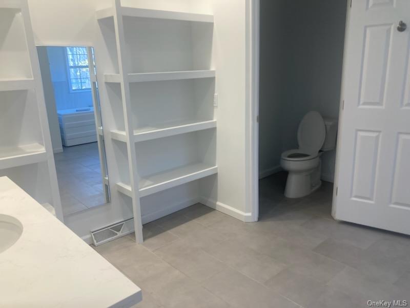 1661 Old Country Road, Unit 516 Riverhead, NY 11901 - Photo 21 of 24