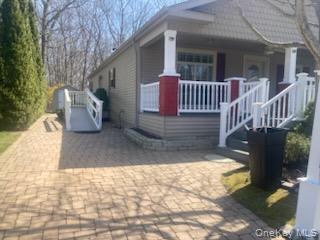 1661 Old Country Road, Unit 516 Riverhead, NY 11901 - Photo 3 of 24