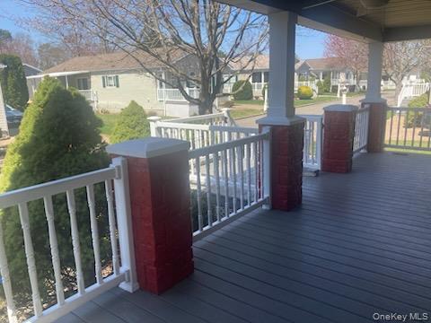 1661 Old Country Road, Unit 516 Riverhead, NY 11901 - Photo 5 of 24