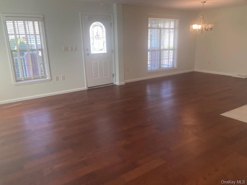 1661 Old Country Road, Unit 516 Riverhead, NY 11901 - Photo 6 of 24