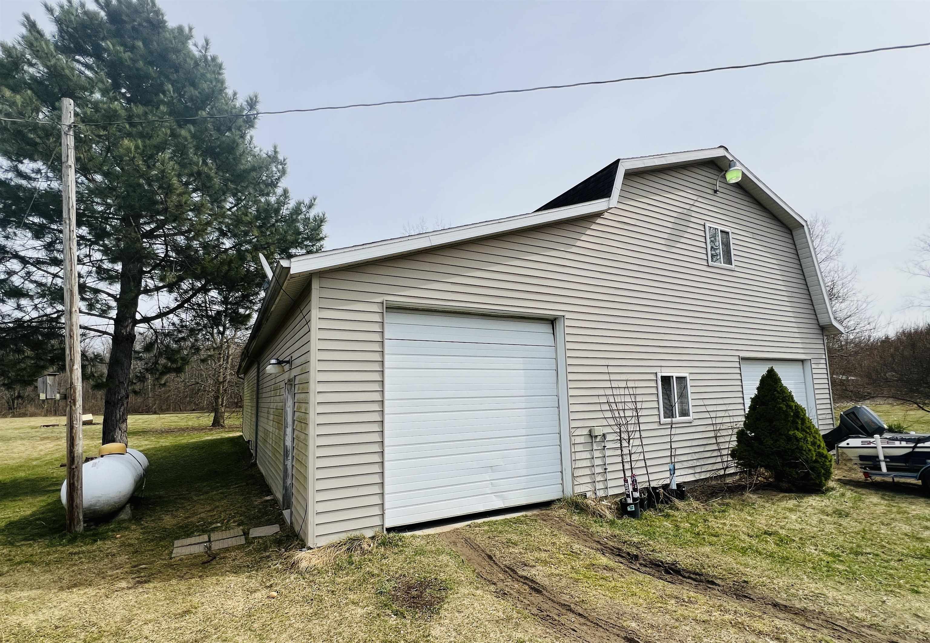 8945 North Belsay Road Millington, MI 48746 - Photo 32 of 66 50135850-e4341bca-a77d-4847-9e99-be05a059b25b.JPG