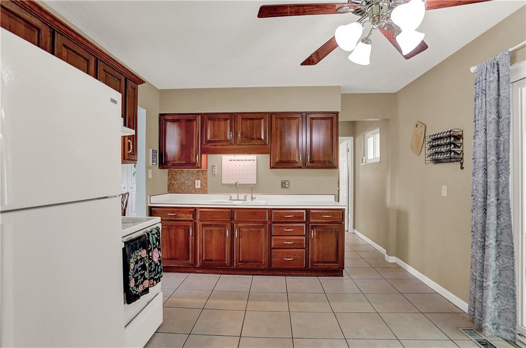 941 South Franklin Road Indianapolis, IN 46239 - Photo 11 of 29 Gallery Image 11