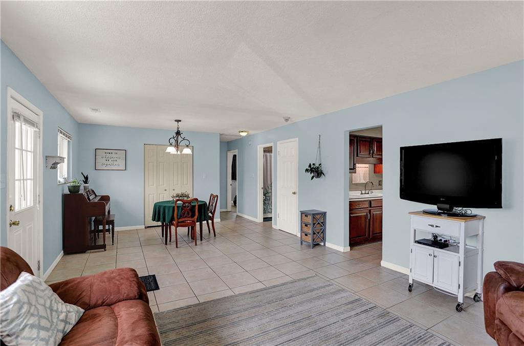 941 South Franklin Road Indianapolis, IN 46239 - Photo 6 of 29 Gallery Image 6