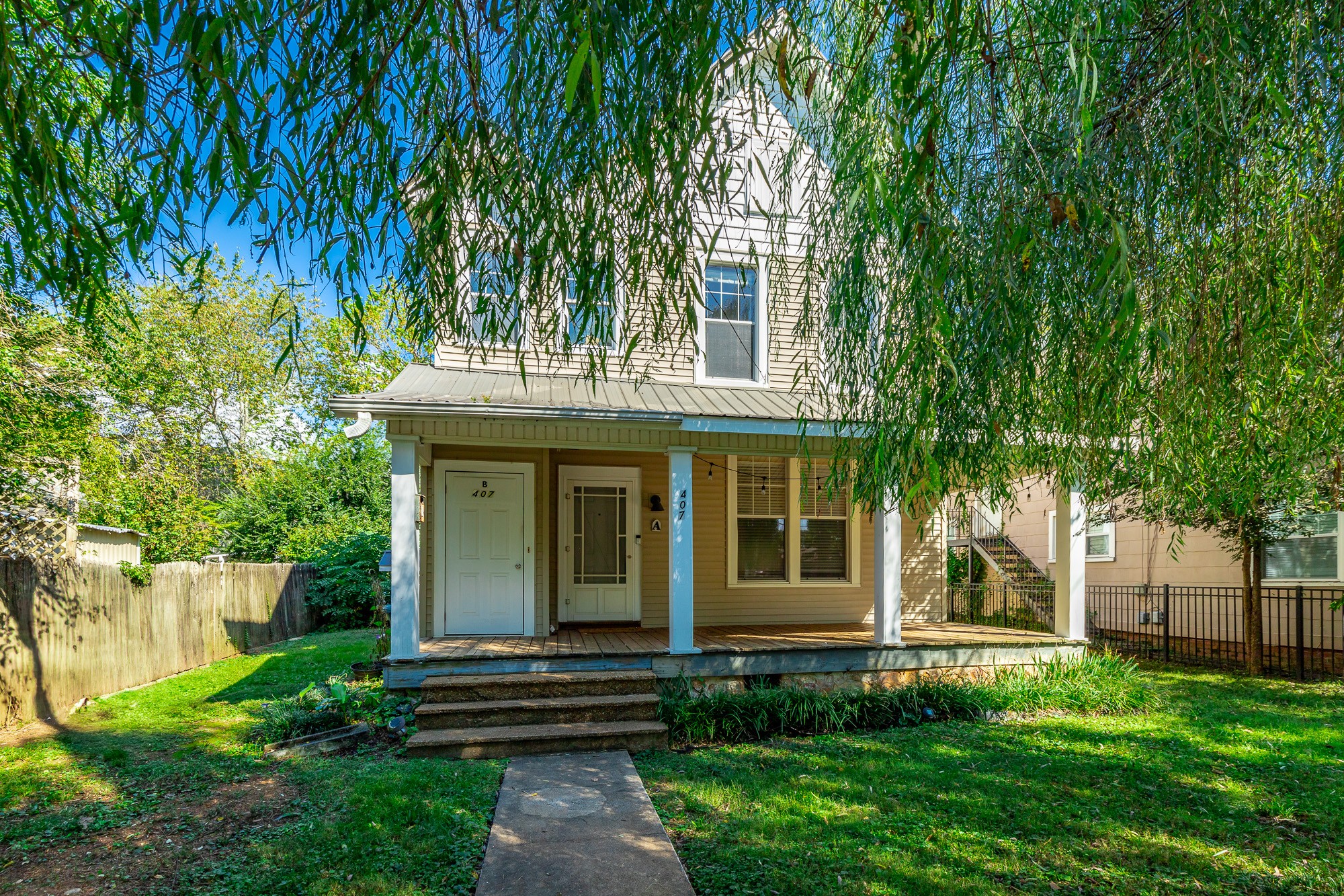 407 Colville Street Chattanooga, TN 37405 - Photo 1 of 50 a view of house with a yard