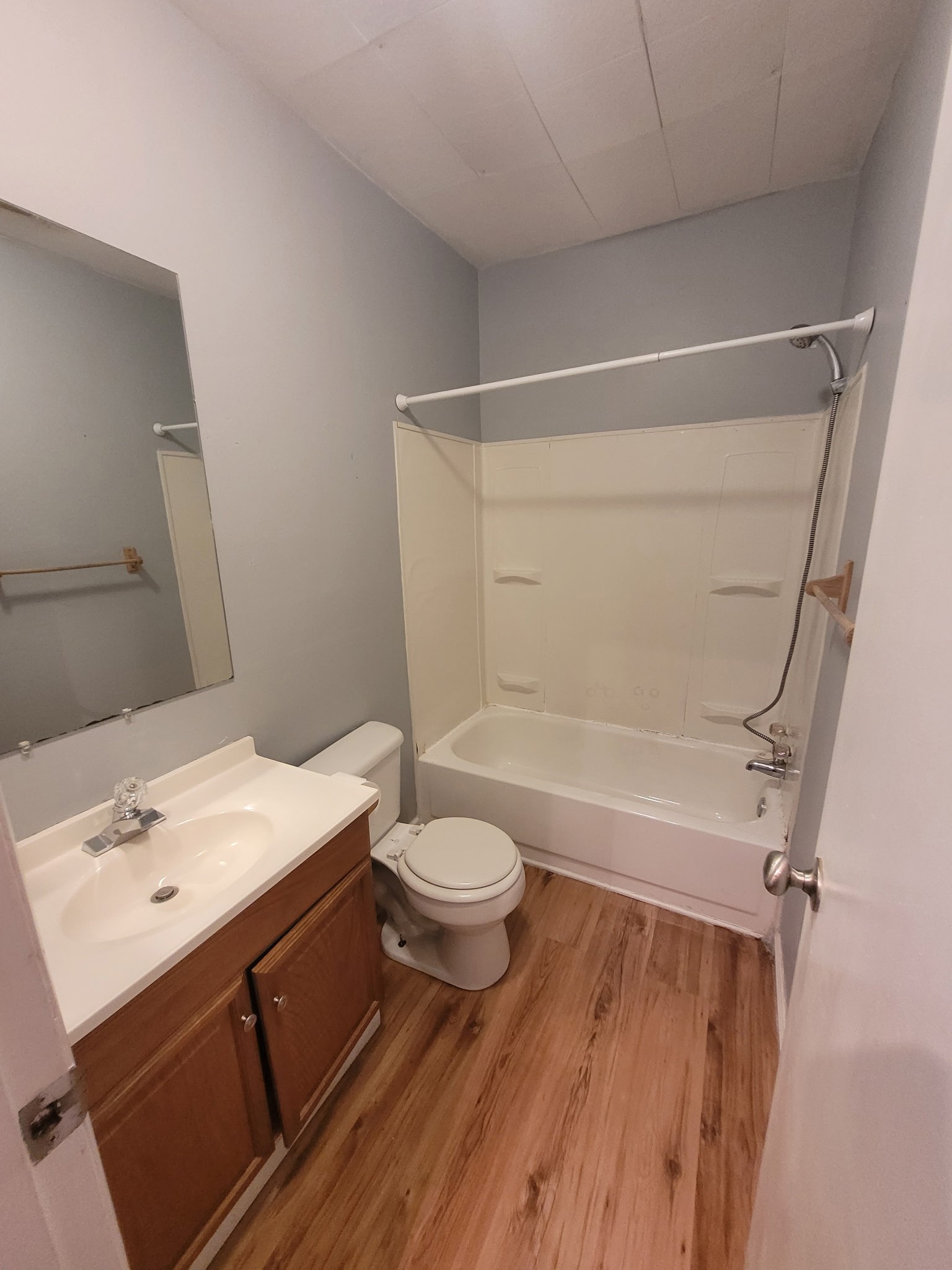 407 Colville Street Chattanooga, TN 37405 - Photo 30 of 50 a bathroom with a sink a toilet and shower