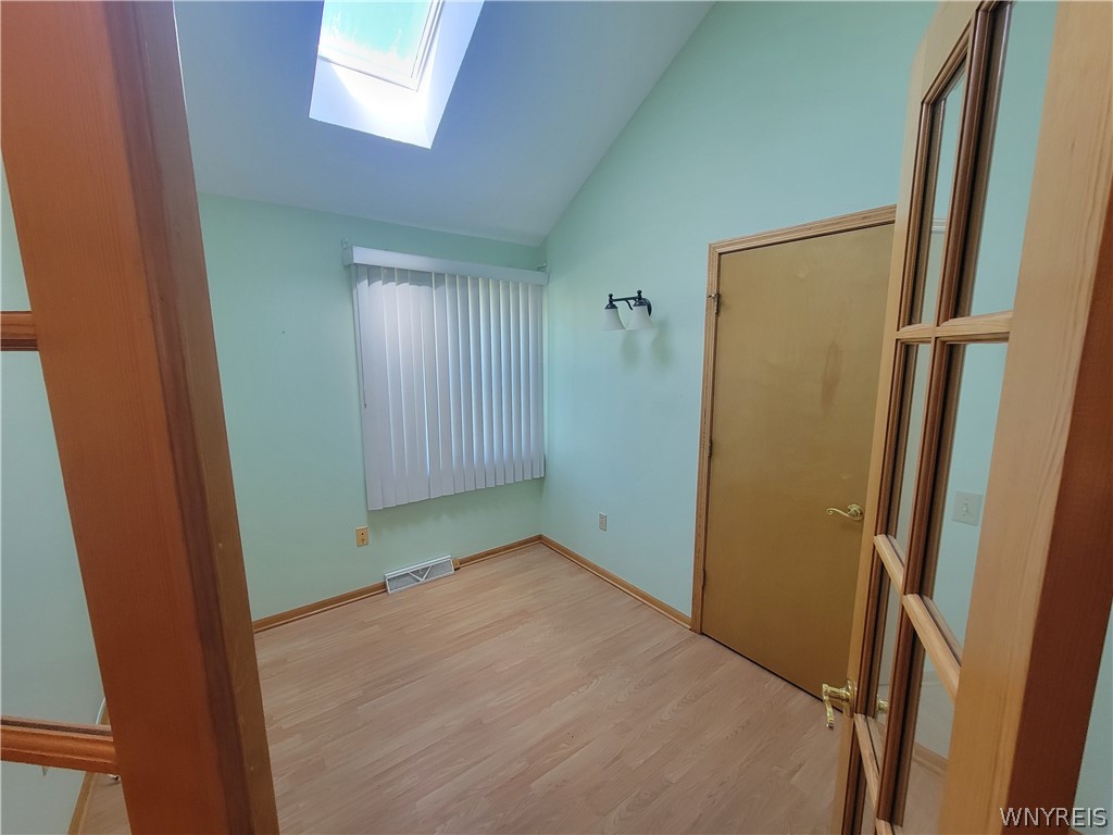 6945 Walmore Road Niagara Falls, NY 14304 - Photo 9 of 33