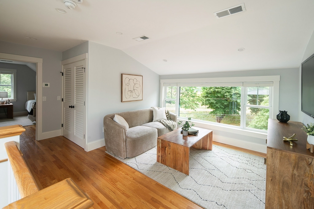 141-143 Oakley Road Belmont, MA 02478 - Photo 18 of 40