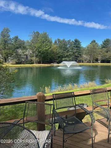 $199,900 | 390 Snow Ridge Cir Lake, Lake Harmony, PA 18624