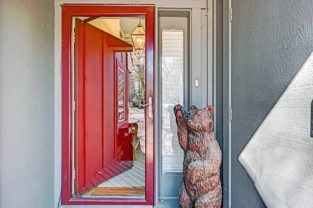 $199,900 | 390 Snow Ridge Cir Lake, Lake Harmony, PA 18624