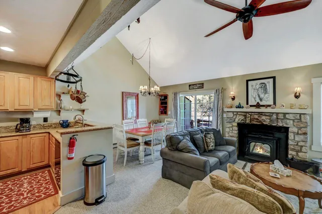 $199,900 | 390 Snow Ridge Cir Lake, Lake Harmony, PA 18624